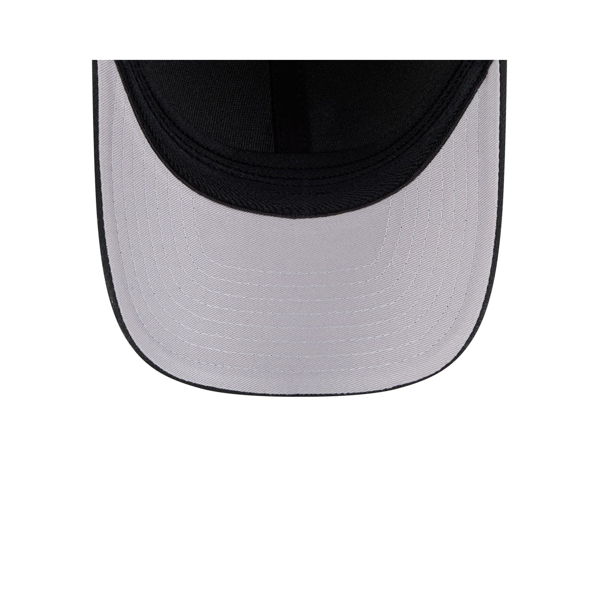 Chicago White Sox Black and White 39THIRTY M-Crown Stretch Fit Hat
