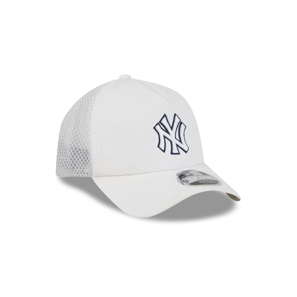 New York Yankees 2026 Batting Practice White 9FORTY APEX Trucker Hat