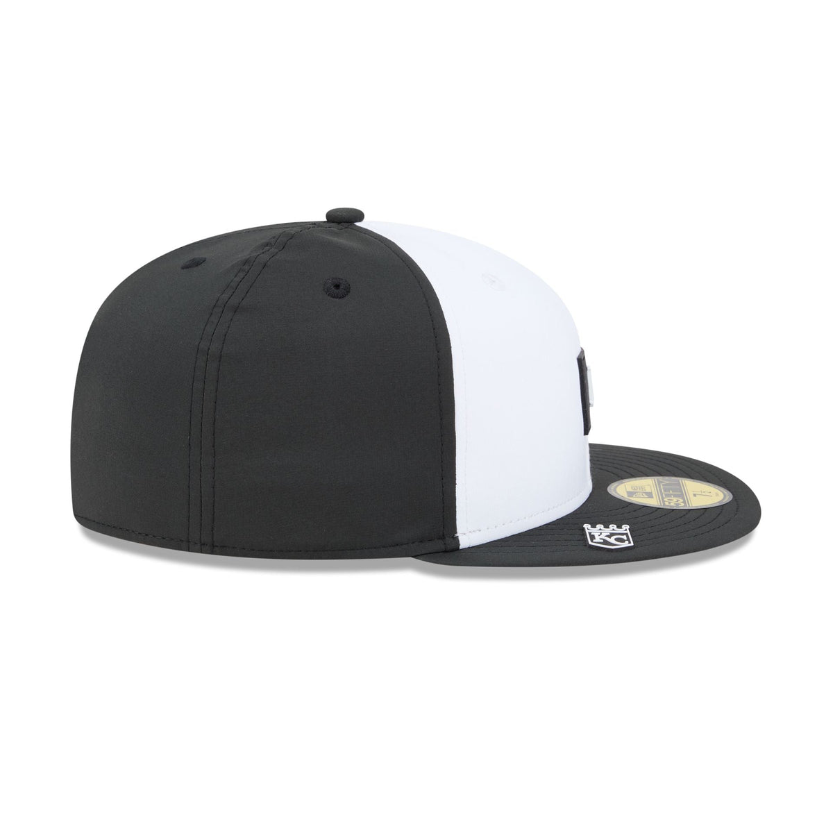 Kansas City Royals 2026 Clubhouse Black & White 59FIFTY Fitted Hat