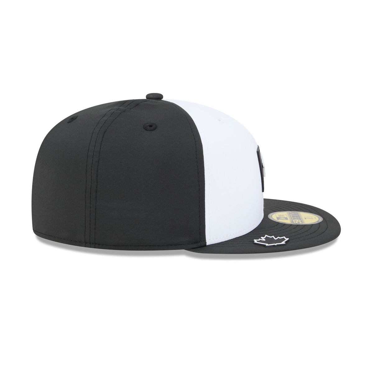 Toronto Blue Jays 2026 Clubhouse Black & White 59FIFTY Fitted Hat
