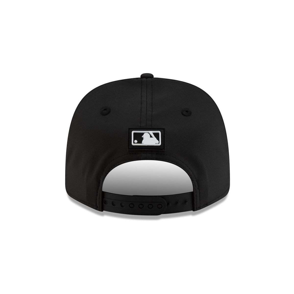 Cleveland Guardians 2026 Clubhouse Black & White Split Panel 9SEVENTY Stretch-Snap Hat