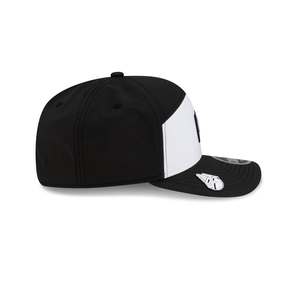 Cleveland Guardians 2026 Clubhouse Black & White Split Panel 9SEVENTY Stretch-Snap Hat