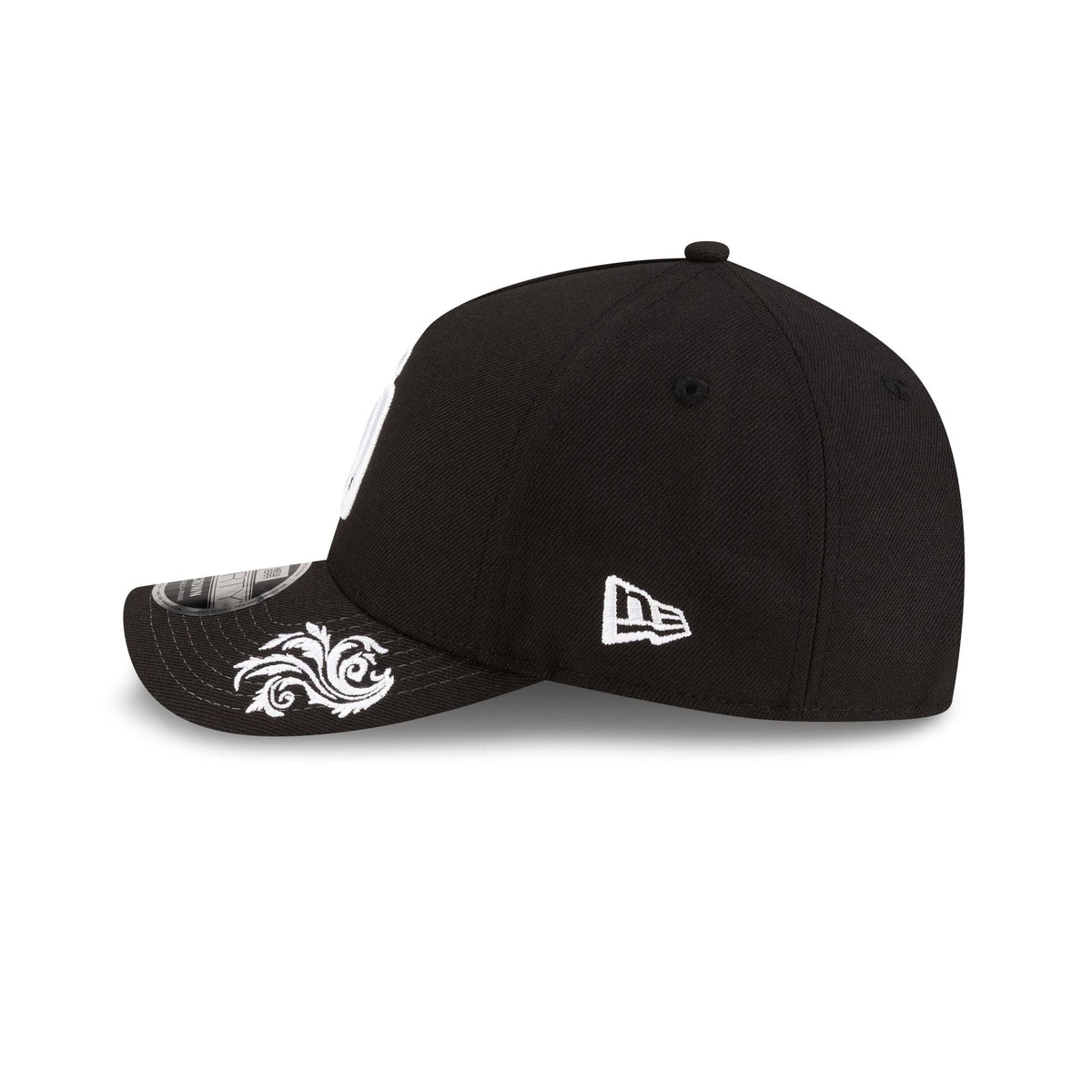 San Diego Padres Script Black and White 9FORTY M-Crown A-Frame Snapback Hat