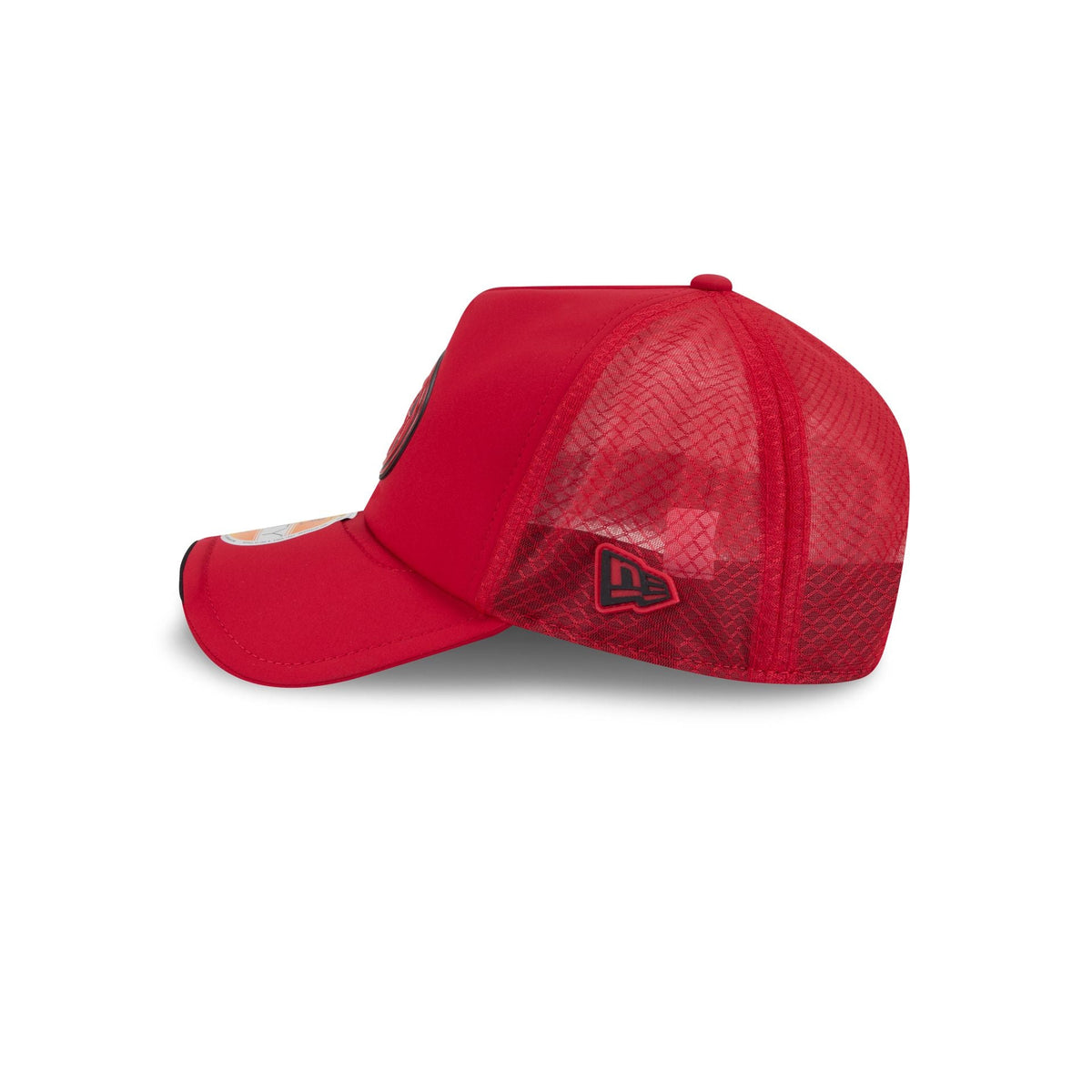 San Francisco 49ers 2026 Sideline 9FORTY APEX Trucker Hat
