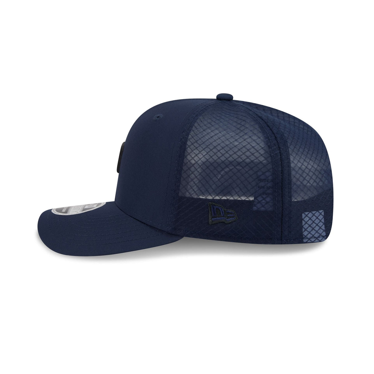 Chicago Bears Mini Badge 9SEVENTY Trucker Hat